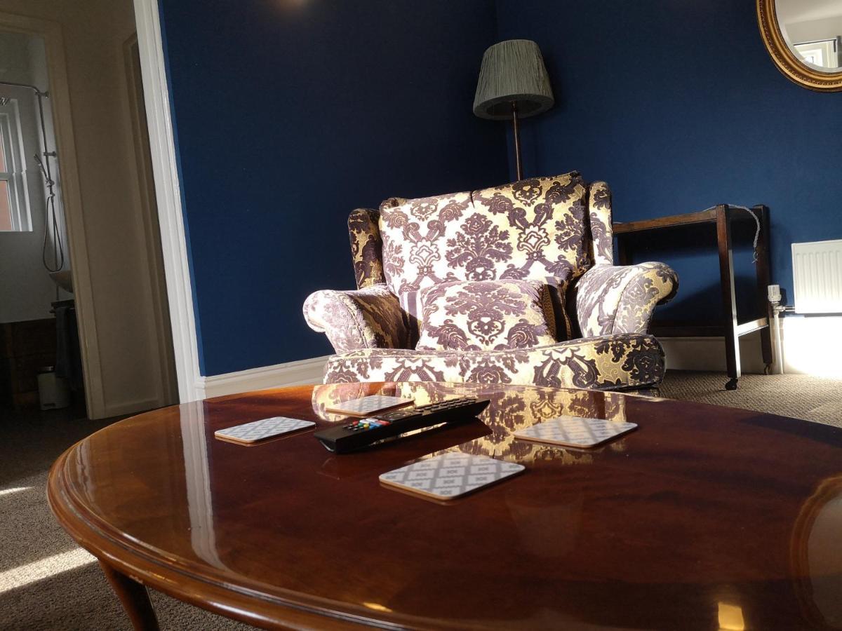 2 Bedroom Apartment At Kent Escapes Short Lets & Serviced Accommodation Kent, Bouverie Escape Folkestone With Wifi エクステリア 写真