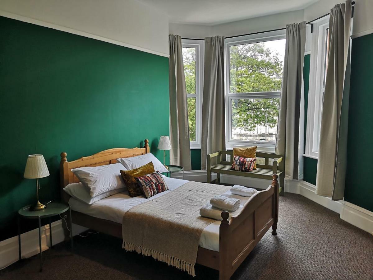 2 Bedroom Apartment At Kent Escapes Short Lets & Serviced Accommodation Kent, Bouverie Escape Folkestone With Wifi エクステリア 写真