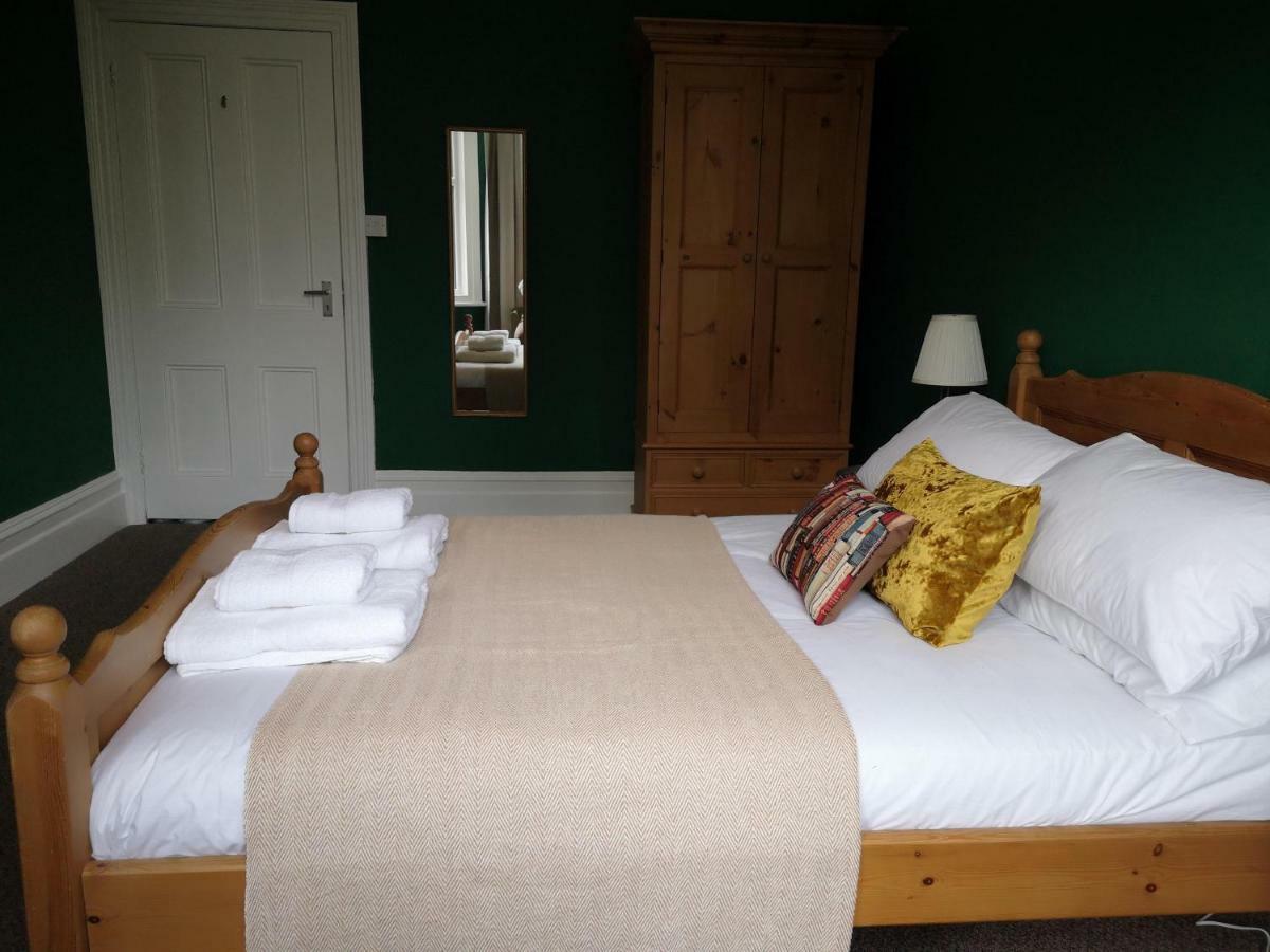 2 Bedroom Apartment At Kent Escapes Short Lets & Serviced Accommodation Kent, Bouverie Escape Folkestone With Wifi エクステリア 写真